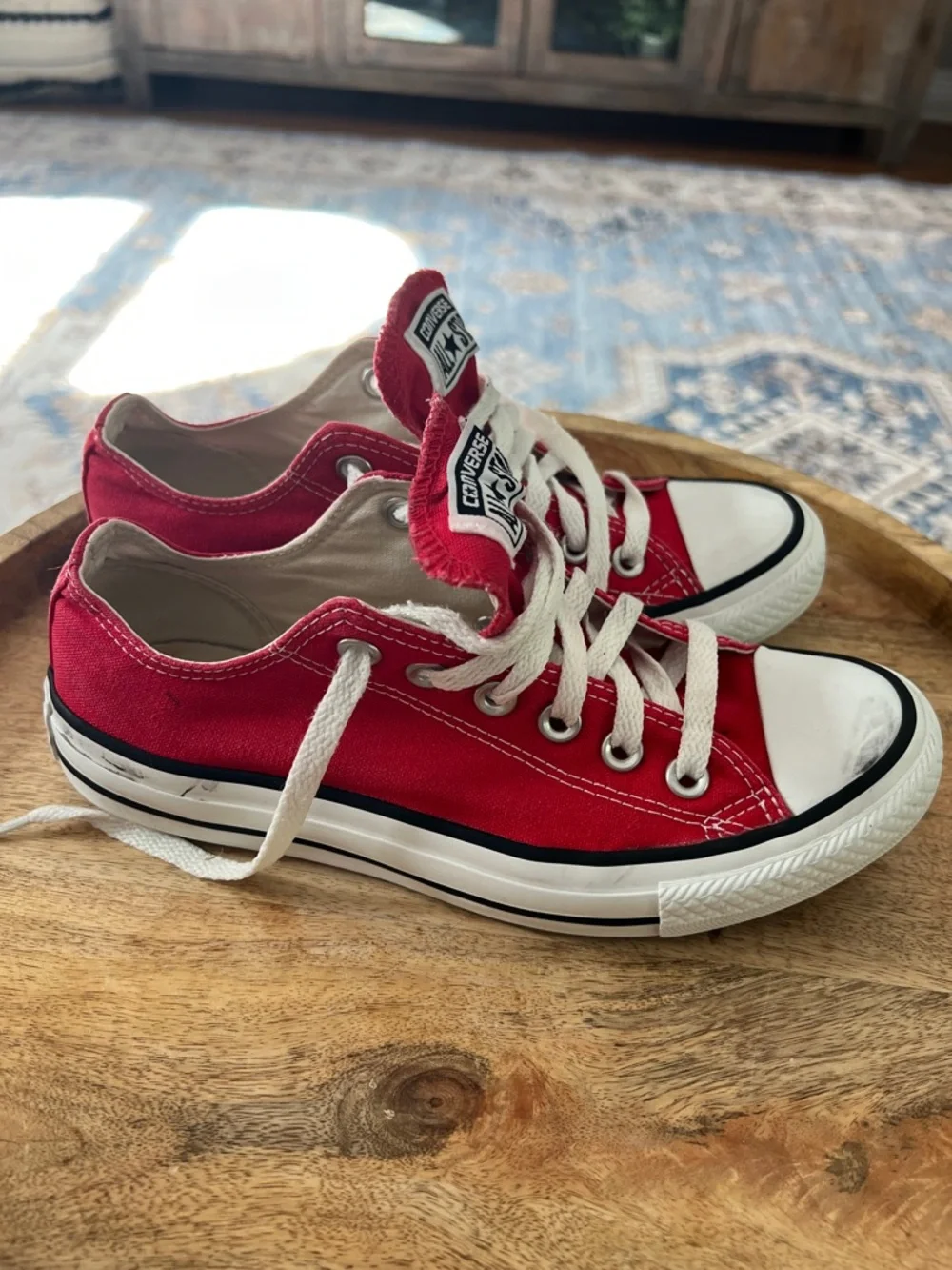 Converse Red Low-Top Canvas Sneakers M5W7 - Picture 2 of 6